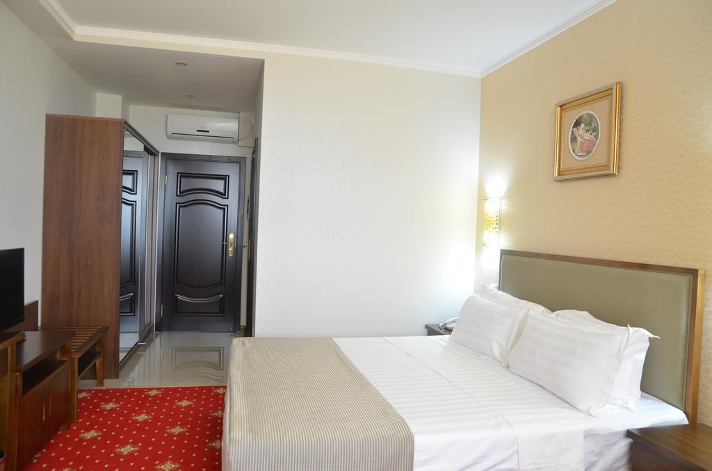 Elektra Vama Veche Hotell Rum bild